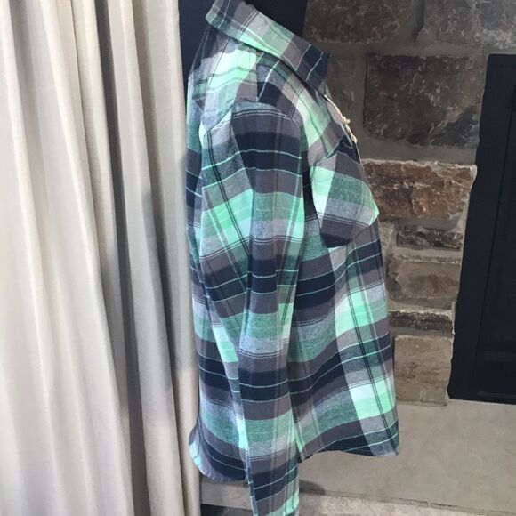 NWT Canada Weathergear, Women's Button-Down, 2 Pockets, Plaid, M, Multi-Color - Picture 4 of 9